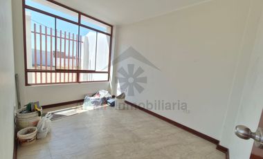 REMATE DE CASA DE ESTRENO EN PIMENTEL EN EL TERCER MALECÓN