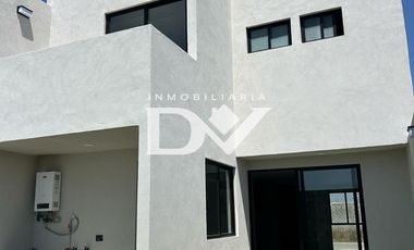 CASA EN VENTA DE 4 HABITACIONES EN CUAUTLANCINGO A METROS DE PERIFERICO ROOF GARDEN