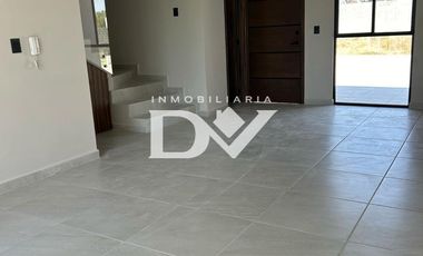 CASA EN VENTA DE 4 HABITACIONES EN CUAUTLANCINGO A METROS DE PERIFERICO ROOF GARDEN