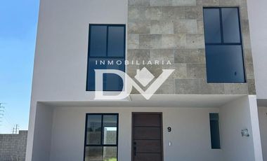 CASA EN VENTA DE 4 HABITACIONES EN CUAUTLANCINGO A METROS DE PERIFERICO ROOF GARDEN