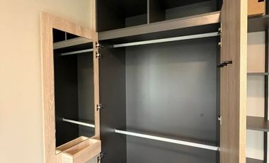 For Sales D Condo Campus Hideaway 80/171