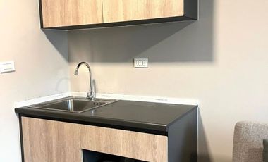 For Sales D Condo Campus Hideaway 80/171