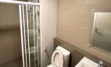 For Sales D Condo Campus Hideaway 80/171