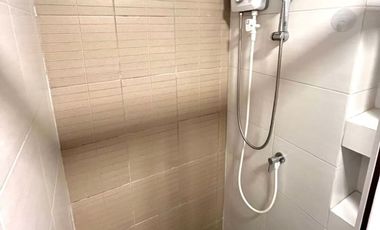 For Sales D Condo Campus Hideaway 80/171
