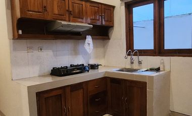 4 Bedroom House for Rent in Sragen – Strategic Location, Complete Facilities, Near Sragen Square!