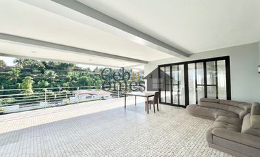 Luxurious 9 Bedroom Mansion with Pool in Maria Luisa Estate Park for Rent