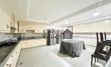 Luxurious 9 Bedroom Mansion with Pool in Maria Luisa Estate Park for Rent