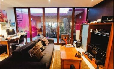 Venta de Casa con Terraza en El Fraccionamiento de Lomas de Las Águilas III
