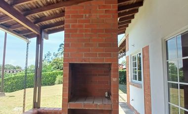 Casa Campestre en Arriendo ubicada en Combia
