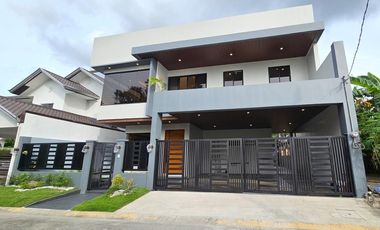 HIGH CEILING SINGLE DETACHED HOUSE AND LOT IN BF HOMES LAS PIÑAS CITY