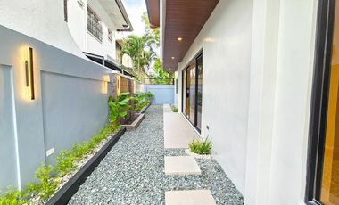 HIGH CEILING SINGLE DETACHED HOUSE AND LOT IN BF HOMES LAS PIÑAS CITY