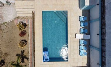 Punta Blanca: Amplia casa en venta de 2 pisos, terraza y 3 dormitorios.