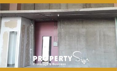 Local Comercial Av. Irarrázaval Ñuñoa / L-52-24