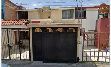 Bonita y acogedora casa en Huentitán El Bajo. ¡Aprovecha!