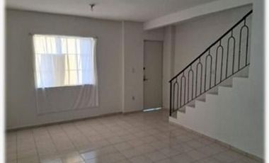 Bonita y acogedora casa en Huentitán El Bajo. ¡Aprovecha!