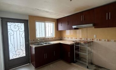 CASA EN RENTA COL. PRIMERO DE MAYO EN IRAPUATO