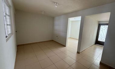 CASA EN RENTA COL. PRIMERO DE MAYO EN IRAPUATO