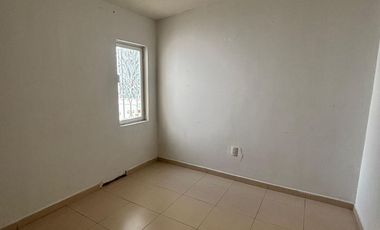 CASA EN RENTA COL. PRIMERO DE MAYO EN IRAPUATO