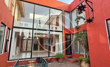 Exclusiva Propiedad En Chiluca: Elegancia Y Comodidad En Cada Rincón