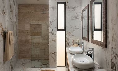 Casa única de diseño recién terminada. 4 recámaras. Llave en mano