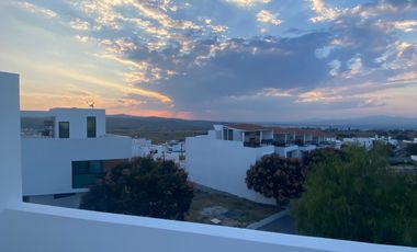 CASA EN VENTA EN CORREGIDORA QUERETARO