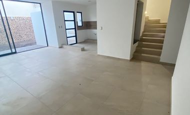 CASA EN VENTA EN CORREGIDORA QUERETARO