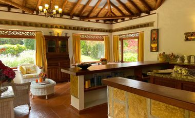 Ganga! Casa conjunto cerrado