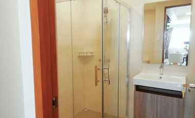 3 Bedroom Townhouse with Built-in Closet in Privado Homes near Southwoods City Biñan Laguna