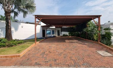 Venta de casa campestre de un piso en conjunto cerrado al oriente de la ciuda de neiva por la calle 8.