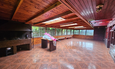 Venta de Hermosa Casa Clásica de 320m2, La Unión