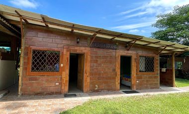 Dos Mangas, espectacular residencia con piscina y amplio patio