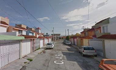 Casa en Remante Bancario.  **Fantástica oportunidad que no puede dejar pasar**