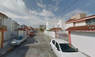 Casa en Remante Bancario.  **Fantástica oportunidad que no puede dejar pasar**