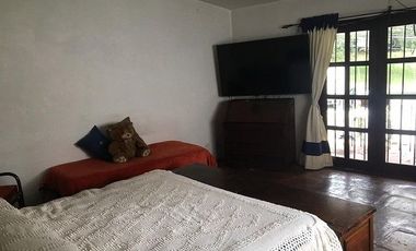 CASA ESTILO COLONIAL EN CALZADA DE LAS AGUILAS EN LOMAS DE AXOMIATLA.