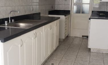 Alquiler de Exclusivo Departamento Triplex cerca del Óvalo Higuereta