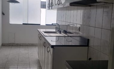 Alquiler de Exclusivo Departamento Triplex cerca del Óvalo Higuereta