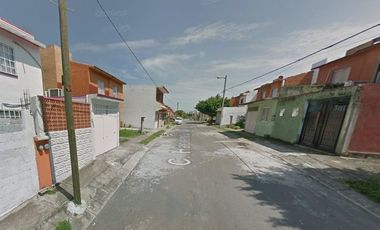 Casa en Remante Bancario.  **Fantástica oportunidad que no puede dejar pasar**