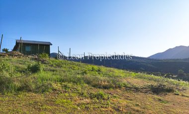 Leon propiedades vende hermosas parcelas de 5000 m2, en Altos de Maquehua, Curacaví.