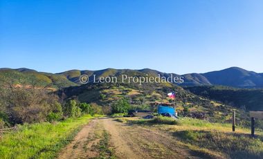 Leon propiedades vende hermosas parcelas de 5000 m2, en Altos de Maquehua, Curacaví.