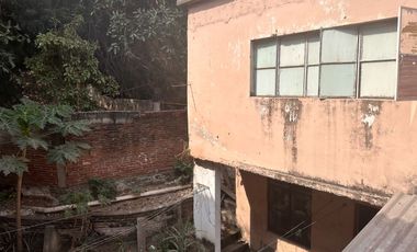 Se vende casa con terreno para oficina