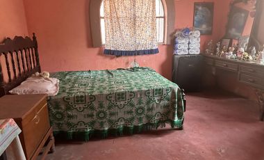 Se vende casa con terreno para oficina