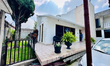 Gran Casa con Jardín