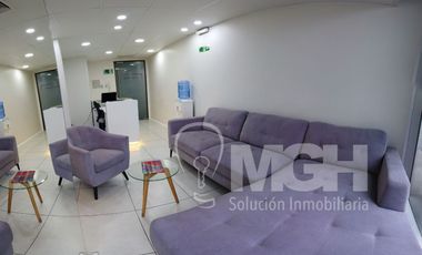 Excelente Oficina en el Mejor Sector de La Reina