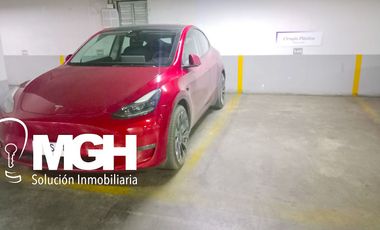 Excelente Oficina en el Mejor Sector de La Reina