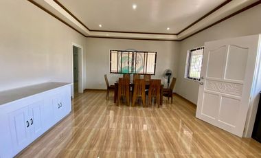 BUNGALOW HOUSE IN ANGELES CITY WITH THREE BEDROOMS FOR RENT