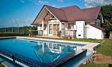 Overlooking House and lot for sale