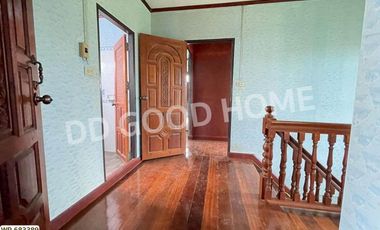 Single house, Kitiwatthana Village, Ratchaburi, near Yothinwitthaya Army-sponsored School