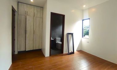 3STOREY MODERN DESIGN SINGLE-ATTACHED HOUSE & LOT FOR SALE BRGY. SUN VALLEY PARANAQUE CITY