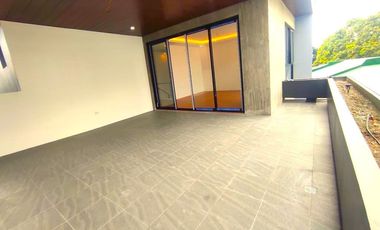 3STOREY MODERN DESIGN SINGLE-ATTACHED HOUSE & LOT FOR SALE BRGY. SUN VALLEY PARANAQUE CITY
