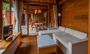 Bali Bliss Awaits: Own This Stunning Wooden Lodge Freehold 3-Bed Villa Near Soka Beach